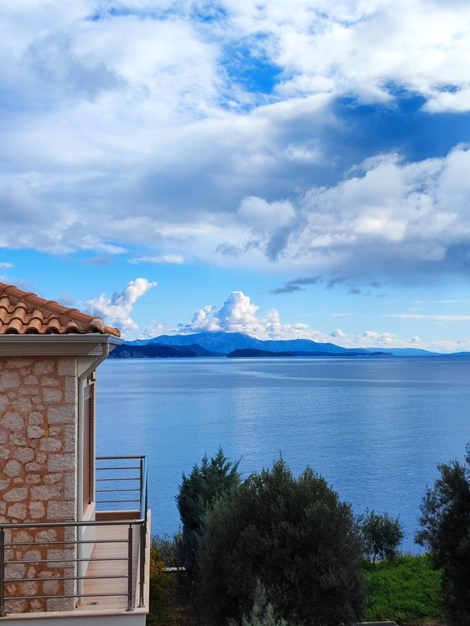 Iris Villas Lefkada - Marine Villa With Private Sea Access Sívota Zewnętrze zdjęcie