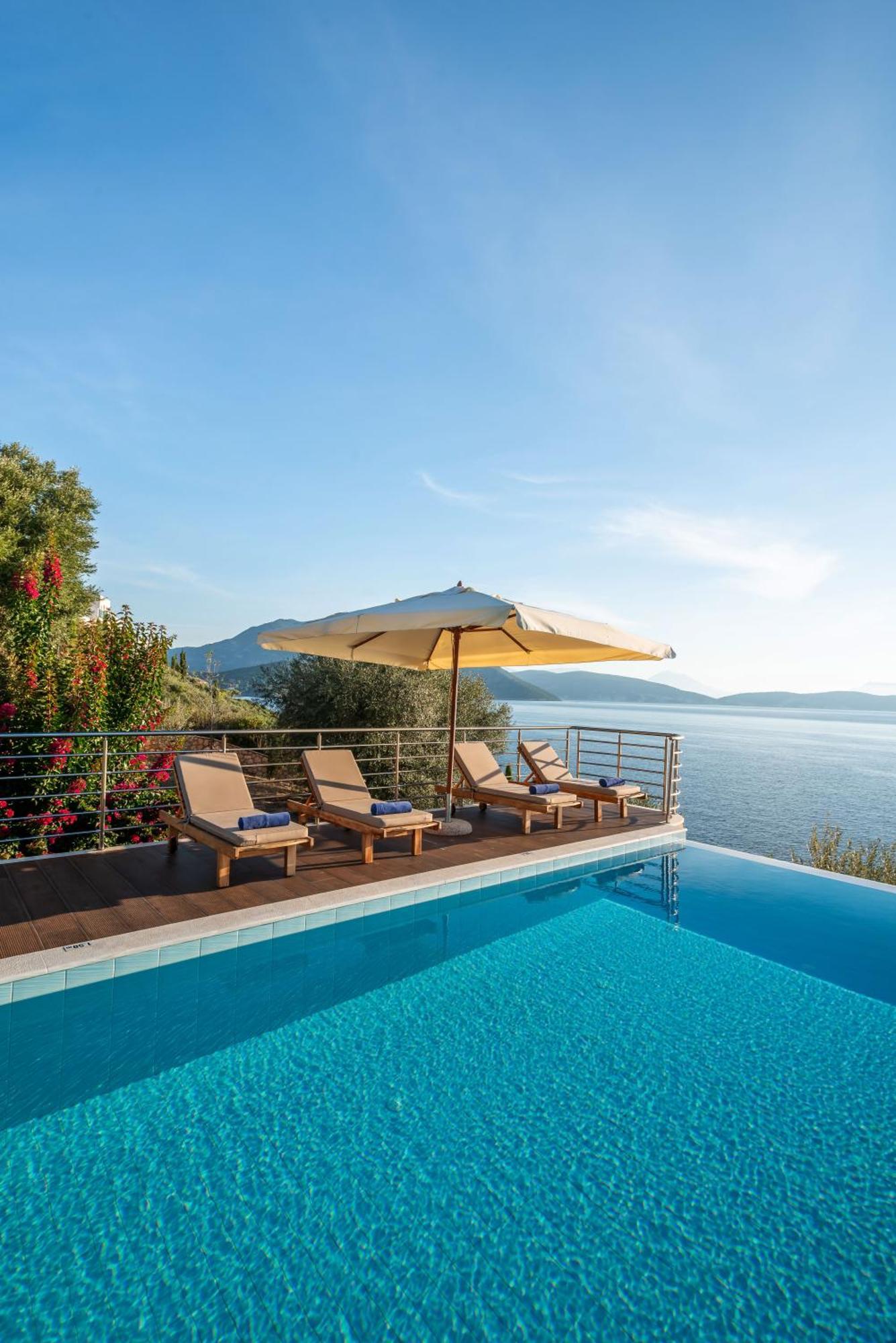 Iris Villas Lefkada - Marine Villa With Private Sea Access Sívota Zewnętrze zdjęcie